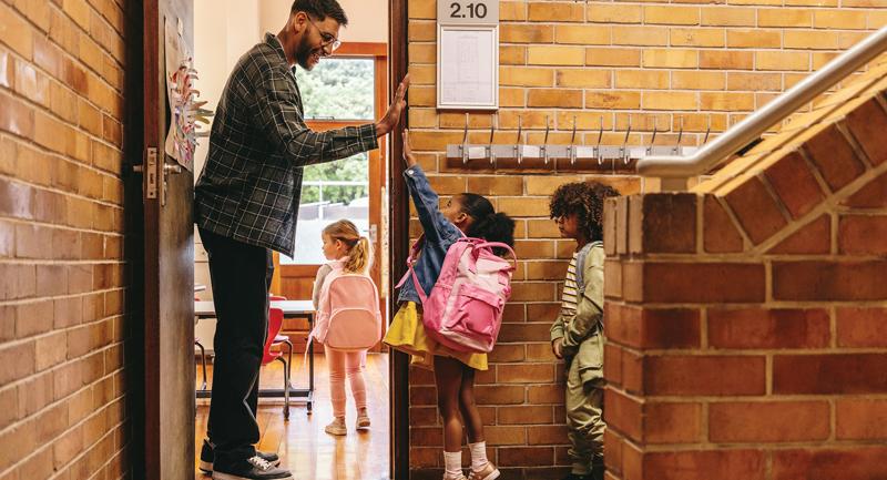 ISTEofficial's tweet image. "If students don't see their interests and voices shaping what and how they learn, we're not honoring their full humanity." @Carlos_Moreno06 shares concrete strategies for making equity real in your classroom. 
hubs.li/Q03wwvRr0