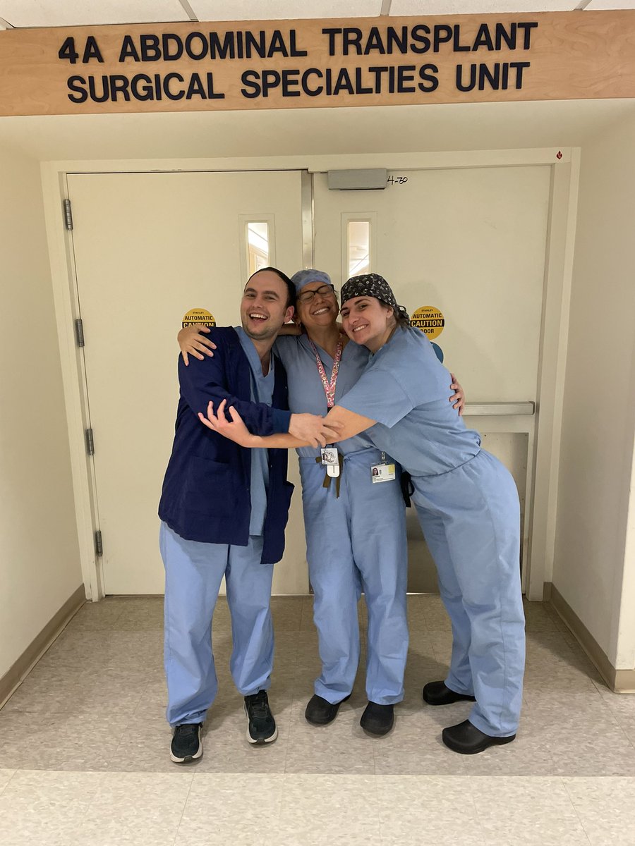 kpoulos_'s tweet image. Went to the Portland Pickles game last night to end an amazing rotation with @OHSUurology. It feels bittersweet ending my first away rotation and saying goodbye to some of the great people I met here in Portland! 🚠🌹🌲
