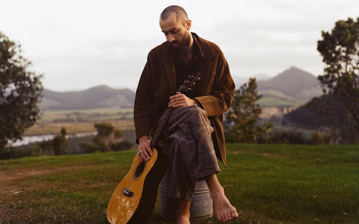 MissChatJOY's tweet image. #np 'Women' by Aotearoa singer-songwriter Solomon Crook on Australia's LGBTQIA+ radio station, @JOY949 - gorgeous song from his new EP, BENEATH THE MORNING TREE
📸 Oscar Keys