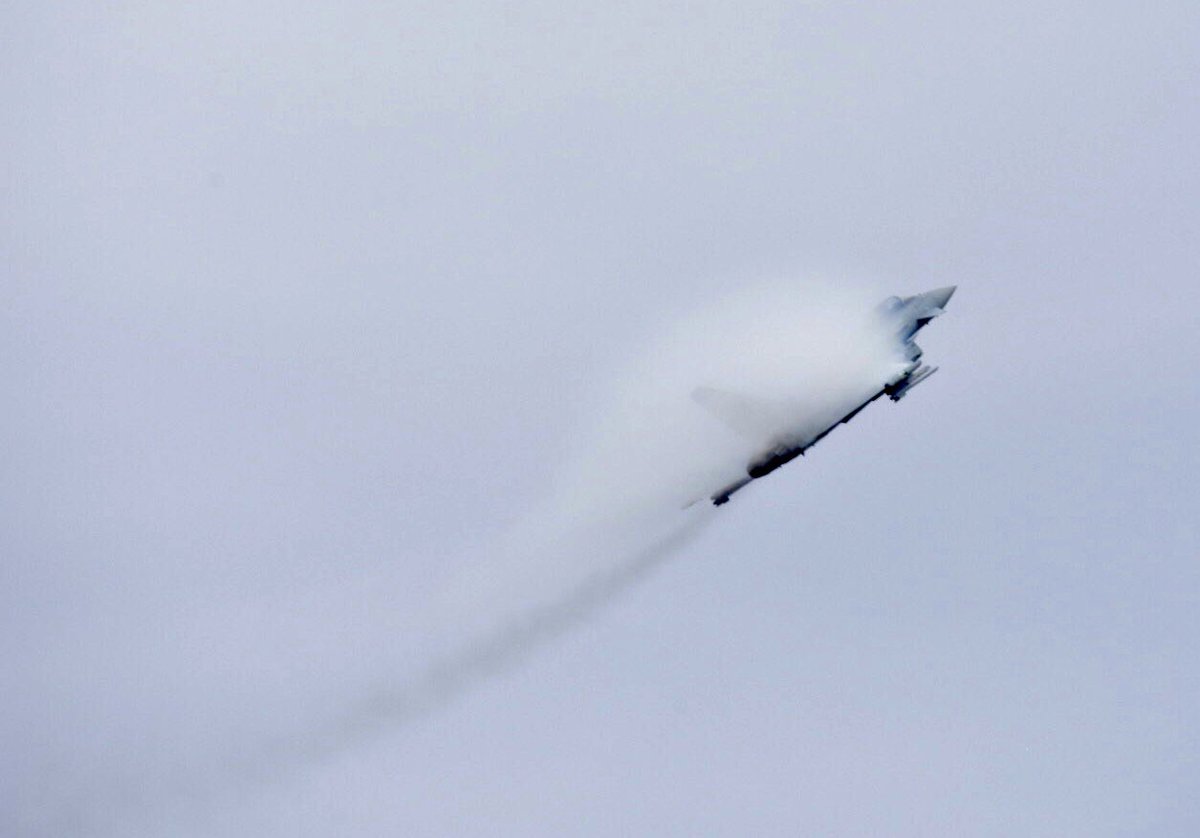 Fast jets making clouds at <a href="/airtattoo/">Royal International Air Tattoo</a>