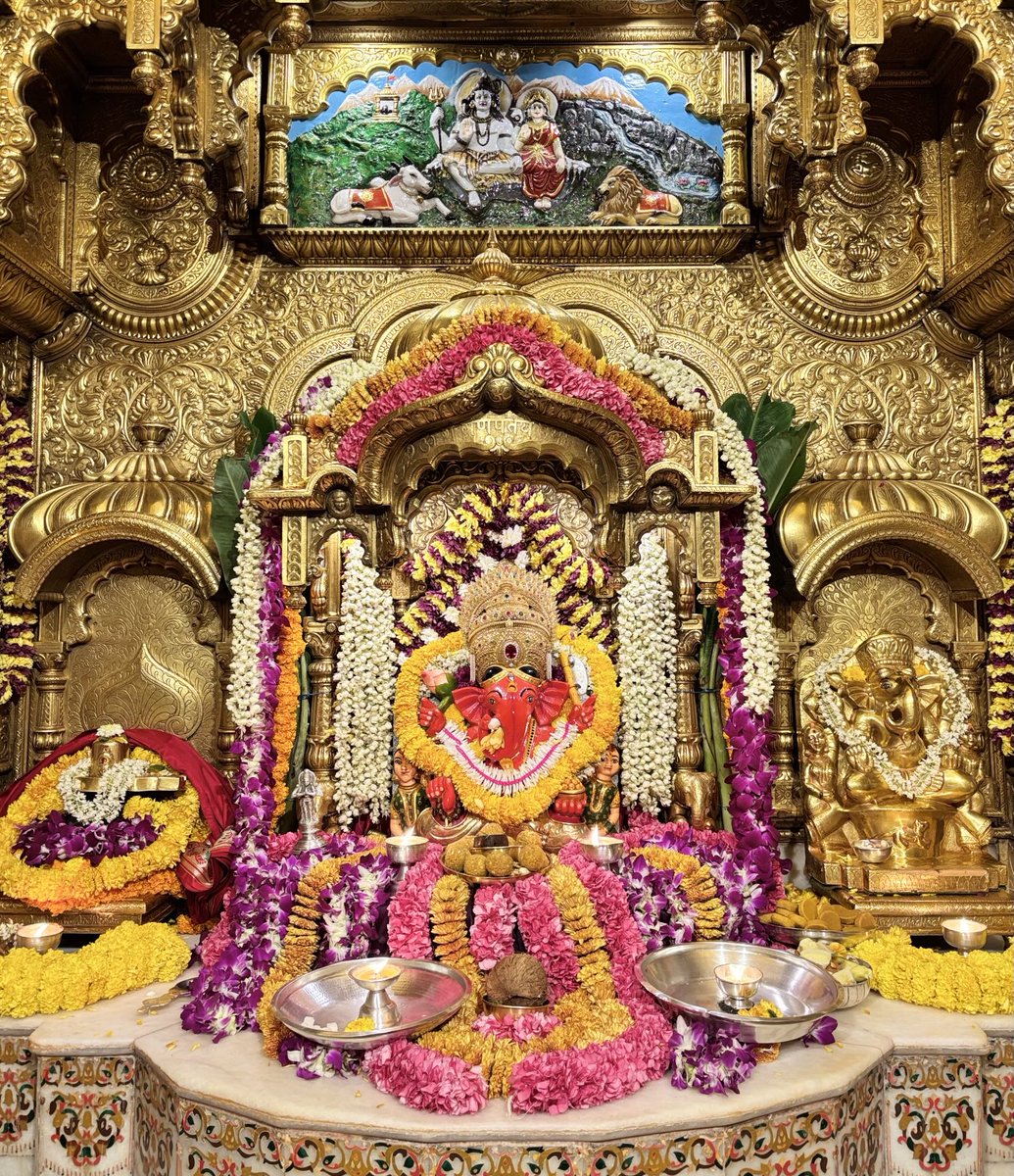 🙏 गणपती  बाप्पा मोरया 🌺मंगलमूर्ती मोरया 🙏२७/०७/२०२५
🙏Ganapati Bappa Moraya 🌺 Mangalmurti Moraya  🙏27/07/2025
