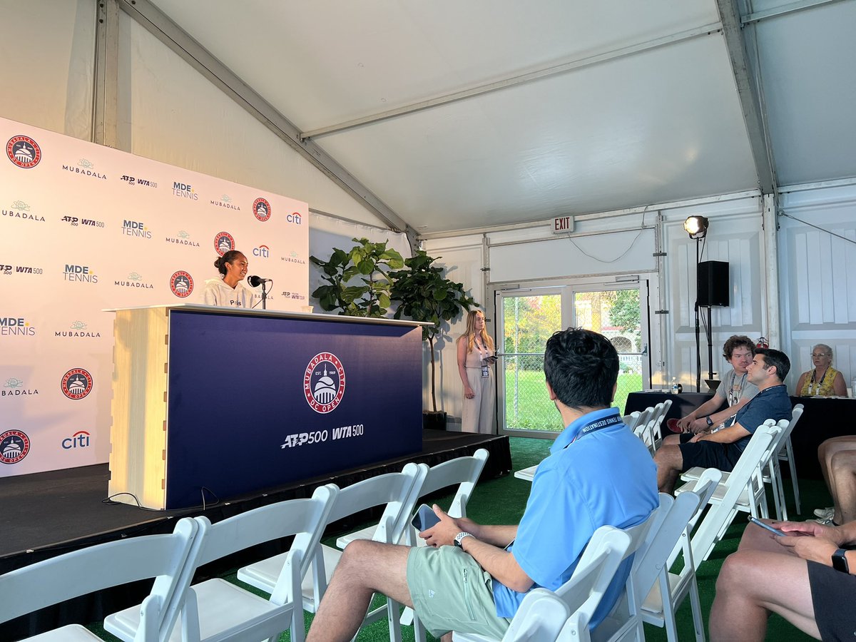 HanlonWalsh's tweet image. Leylah Fernandez confirmed that she and sister Bianca will be back in action on the doubles court next week in Montreal.
Last year, the Fernandez sisters entered as WCs and made an exciting run to the semifinals at @NBOtoronto 🇨🇦
#MubadalaCitiDCOpen | @mubadalacitidc