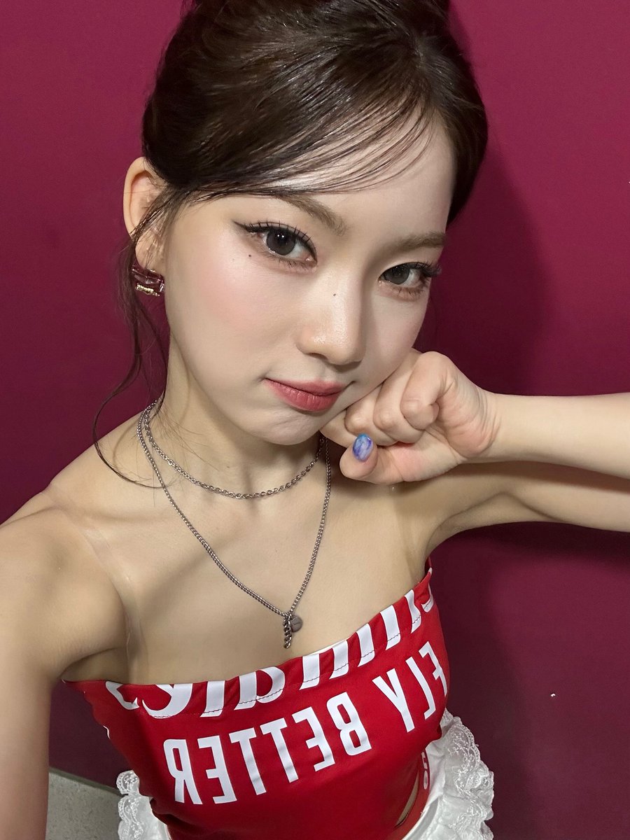 1_23isa's tweet image. 키티셀카 !!!!