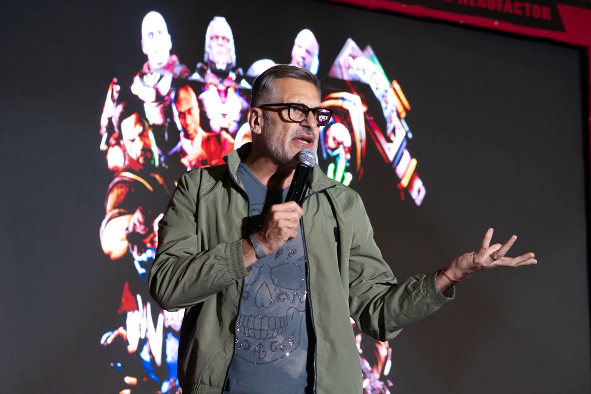 CExpositorPue's tweet image. 🎙️¡Sebastián Llapur en #SFactor12! 

La voz de Krusty, el Abuelo Simpson, el Pato Lucas, Quico, Thorin y más llegó al Centro Expositor Puebla. 🇲🇽✨ 

Una leyenda del doblaje que emociona a chicos y grandes. 

#PueblaEstáDeModa #PorAmorAPuebla #DoblajeLatino #GeekCulture