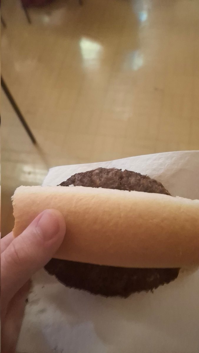 CurtbroG's tweet image. Bro what the fuck