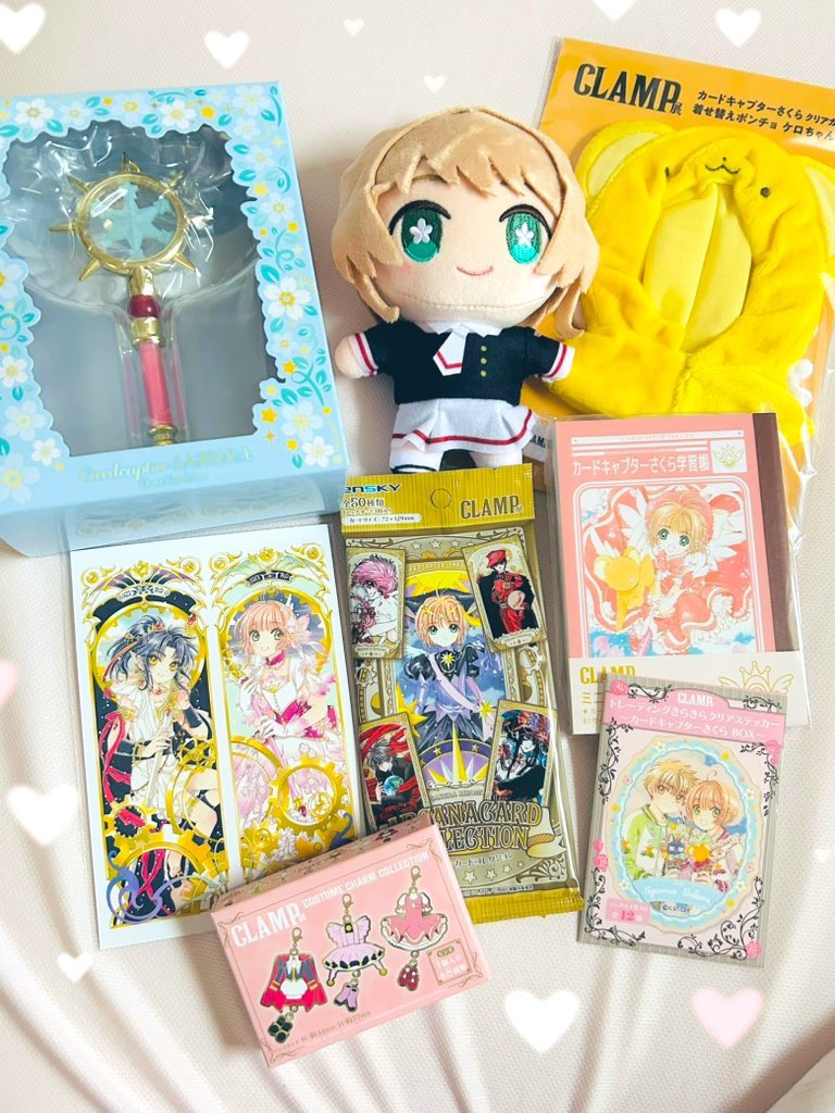 Shira_ware_930's tweet image. 昨日行ってきた #CLAMP展 で買ったグッズ🛍️ というか、ほぼさくらちゃんだけどw
コスチュームチャームは、OPの時にさくらちゃんが着用していた衣装!(これも知世ちゃんが作ってくれたんだよね、きっと🤭) ケロちゃんポンチョも可愛かったので購入💛
(うっかり消しちゃったので、再投稿しました🙇♀️)