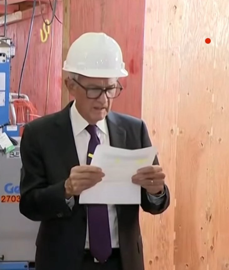 CoopAFiasco's tweet image. The commissioner of my league looking at my 137 waiver moves to come in 11th place