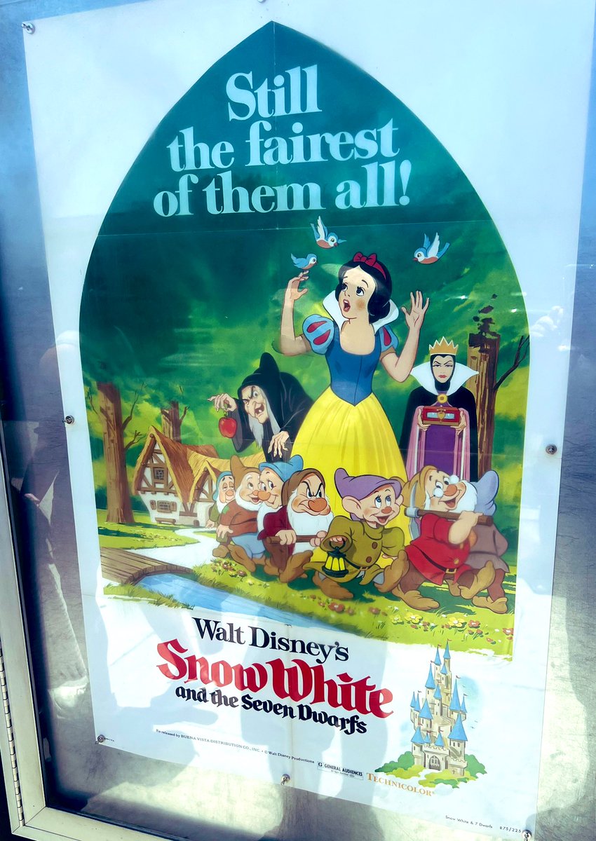 Caught SNOW WHITE AND THE SEVEN DWARFS at the <a href="/newbeverly/">New Beverly Cinema</a>. Always a treat to see animation on film. Hadn’t seen this charming classic in a long time. 

<a href="/conor_holt/">Conor Holt</a> and I rarely miss their animation programs.