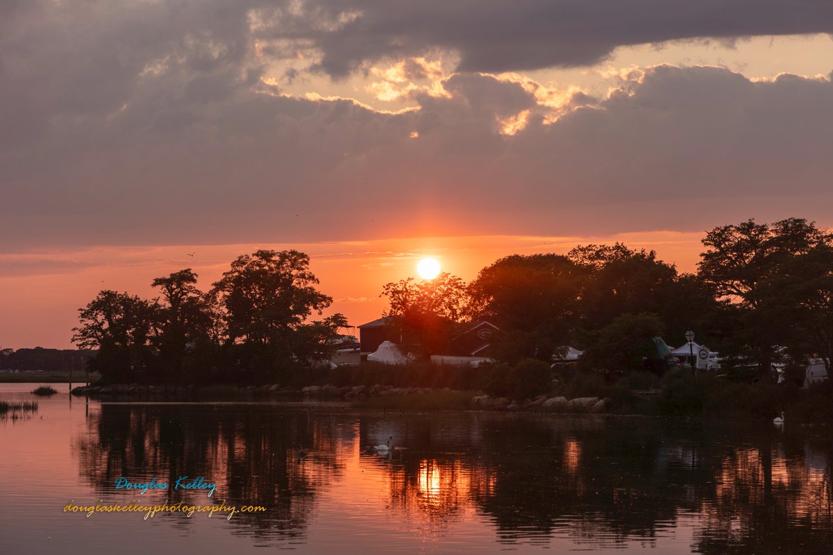 Douglas Kelley (@lisunchaser) on Twitter photo Sunset Just taking it all in. <a href="/ThePhotoHour/">#ThePhotoHour</a> <a href="/weatherchannel/">The Weather Channel</a> <a href="/StormHour/">#StormHour</a> <a href="/CanonUSAimaging/">Canon USA Corp.</a> #shotoncanon Sunset Just taking it all in. <a href="/ThePhotoHour/">#ThePhotoHour</a> <a href="/weatherchannel/">The Weather Channel</a> <a href="/StormHour/">#StormHour</a> <a href="/CanonUSAimaging/">Canon USA Corp.</a> #shotoncanon