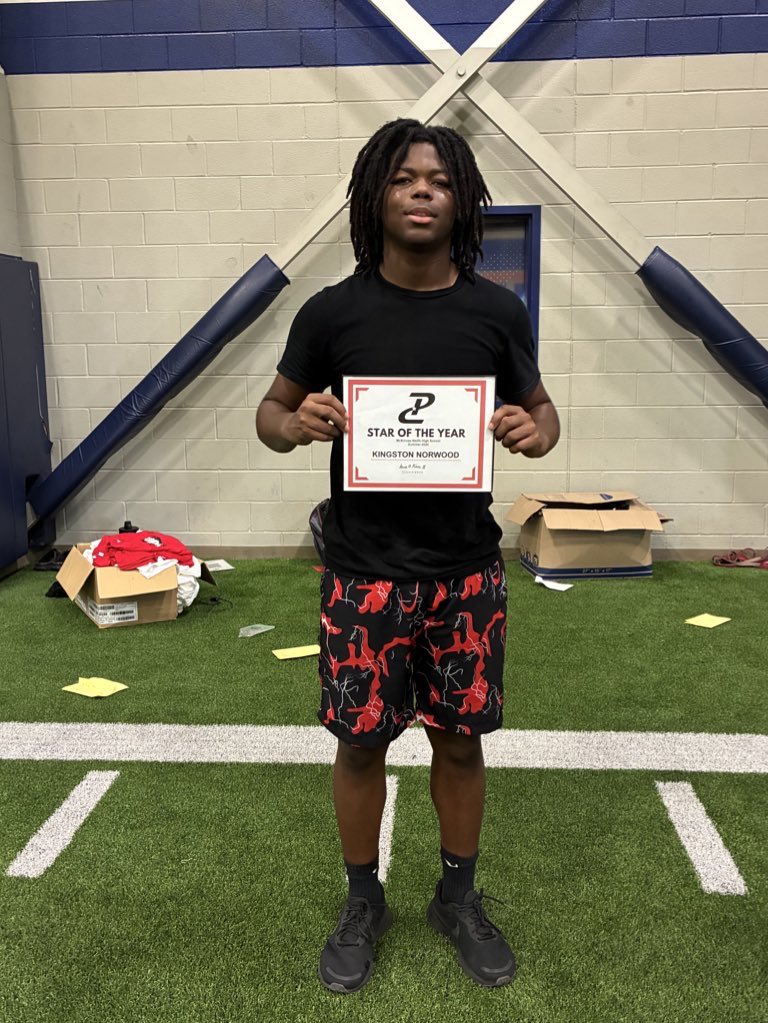 PCnowisthetime's tweet image. The ladies and developmental boys ended the summer with a bang! There is no question that they’ve improved as athletes, teammates, and people. We’re excited to see their hard work unfold! 😤🔥🐶
Congrats to the award winners and shout out to our well deserved ⭐️’s of the year…