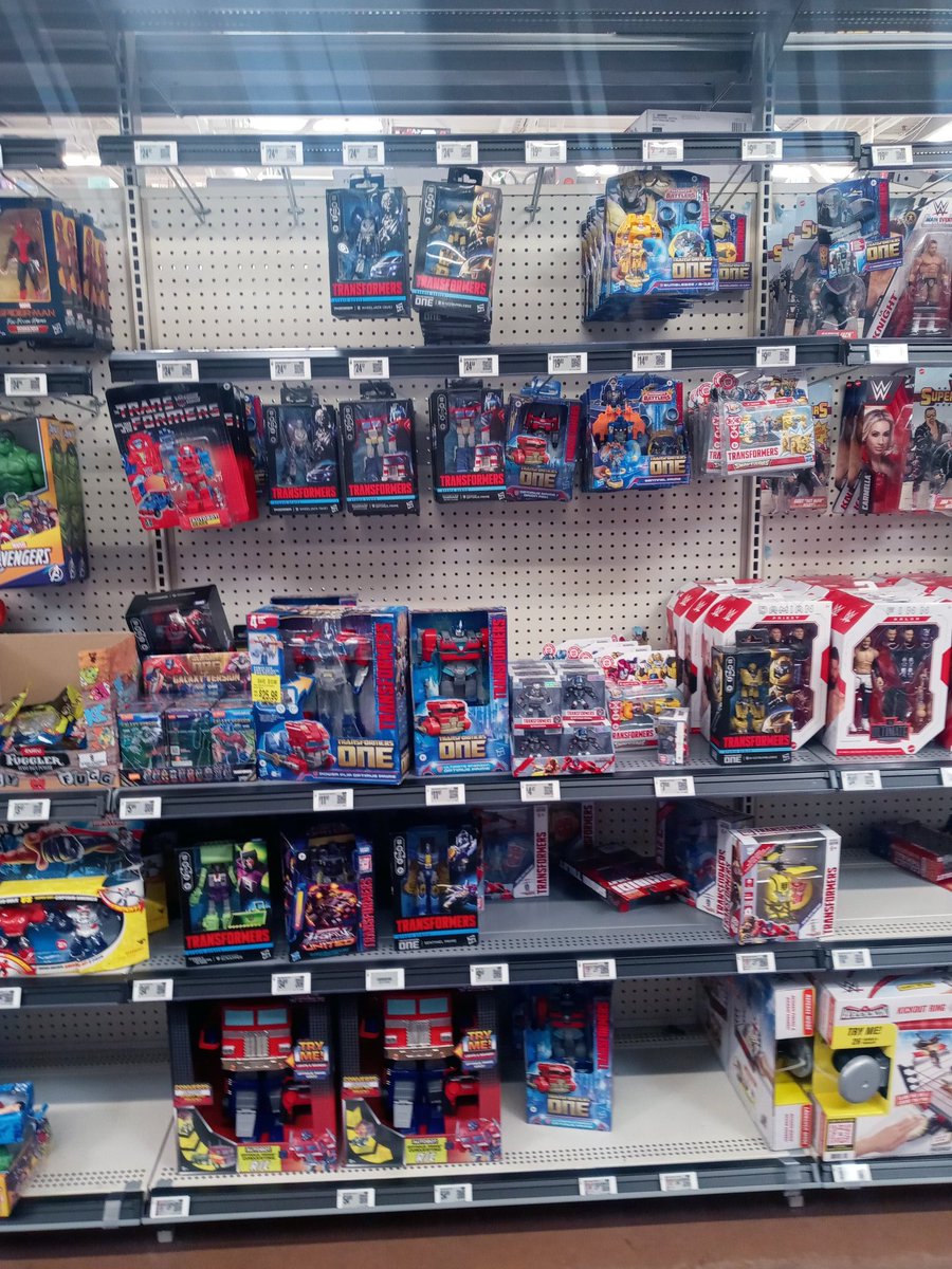 TranzRobotguy's tweet image. I should stop going to Walmart as a Beastfomers fan