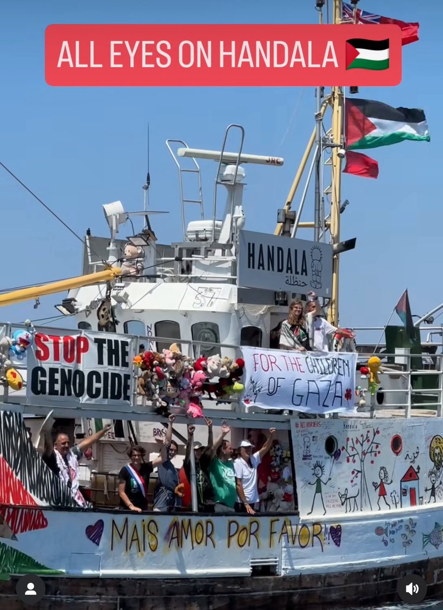 hsyn_eleutheron's tweet image. “in every nautical mile, in every kilometer
I have my friends and my foes.
friends, though we have never exchanged a single greeting,
could die with me
for the same bread, the same freedom, the same longing.
and enemies, who thirst for my blood,
whose blood I thirst for in turn.…