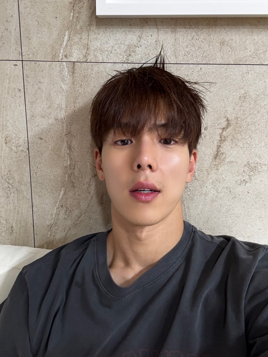 firstsnow_618's tweet image. 느낌 너무 좋은 ♡