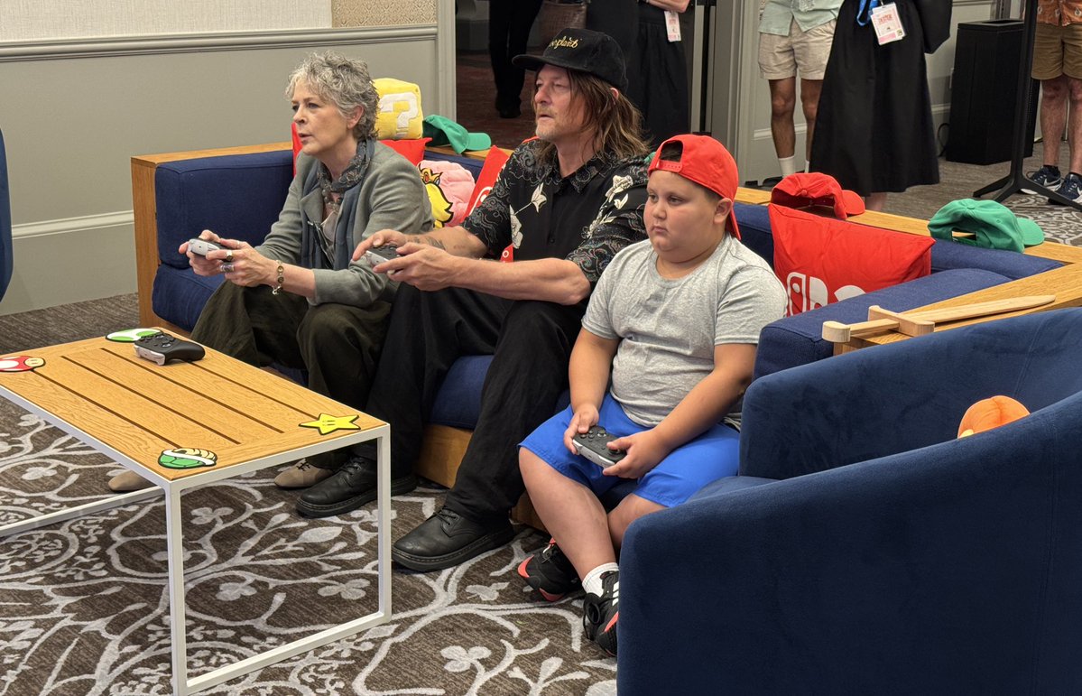ScottMGimple's tweet image. A shot from the prelim.  Daryl and Carol faced their greatest challenge yet.  The fate of the Variety green room hung in the balance.