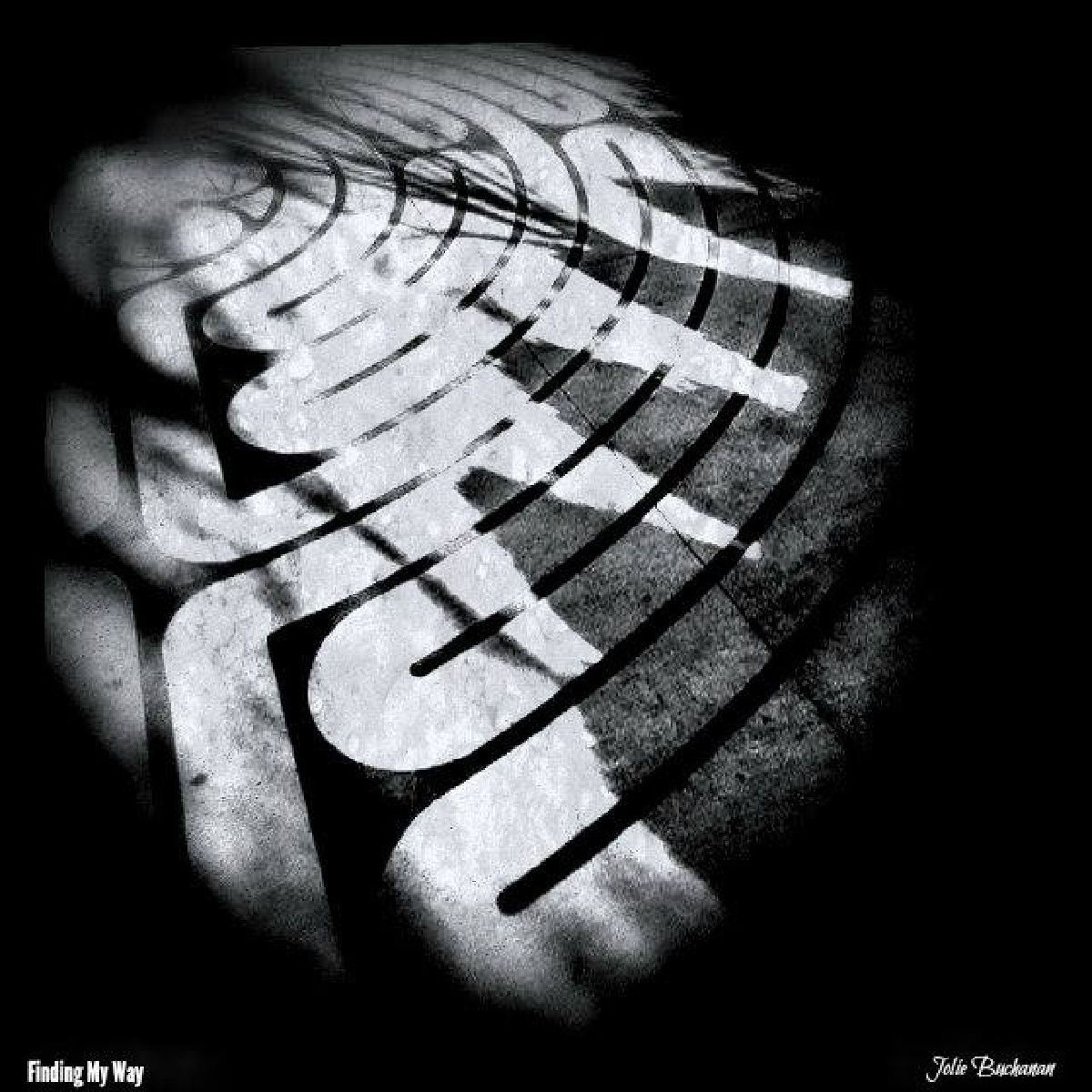 JolieBStudios's tweet image. Finding The Way ~ #labyrinth #unicursal #analog #darkroom #healing #BW  buff.ly/slTMrEp
