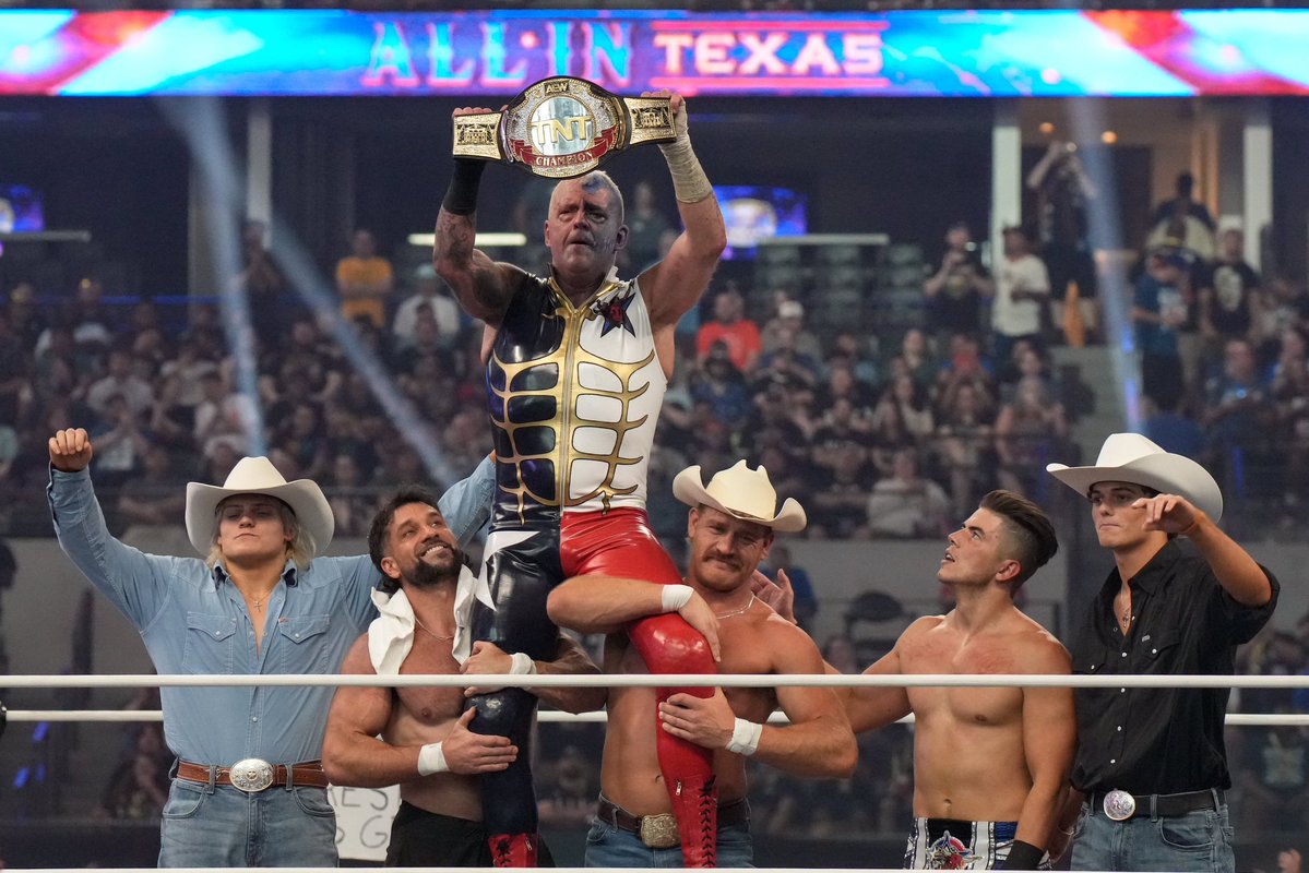 TGIFProfessor's tweet image. The Natural Dustin Rhodes won the WCW U.S. Heavyweight Championship when I was 4 years old. Now 32 years later he is holding the AEW TNT Championship. Toni Storm isn’t the only one that is timeless on Turner Networks. #AEWCollision