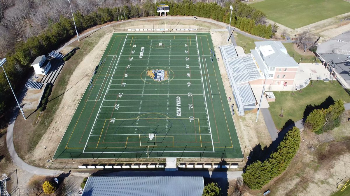 District2pod's tweet image. We're getting close to football season! And while we wait, we want to highlight a few stadiums throughout the state (Excluding D1) that you should check out this fall!
The first stadium we are going to highlight, is right here at home in Danville, @AverettU1859
The real ones…