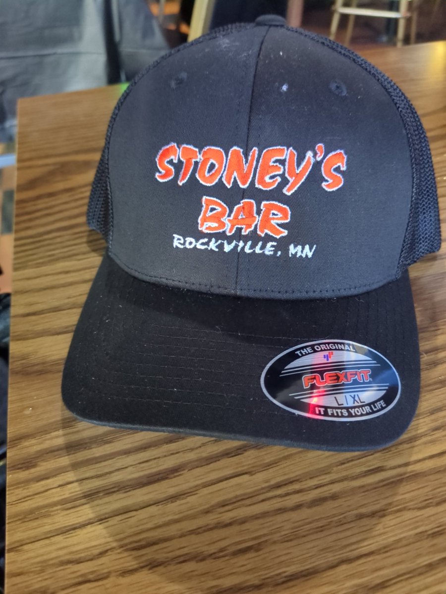 Johnny_jk's tweet image. Hanging out before the show starts at stoney's also Brian I got you your hat.