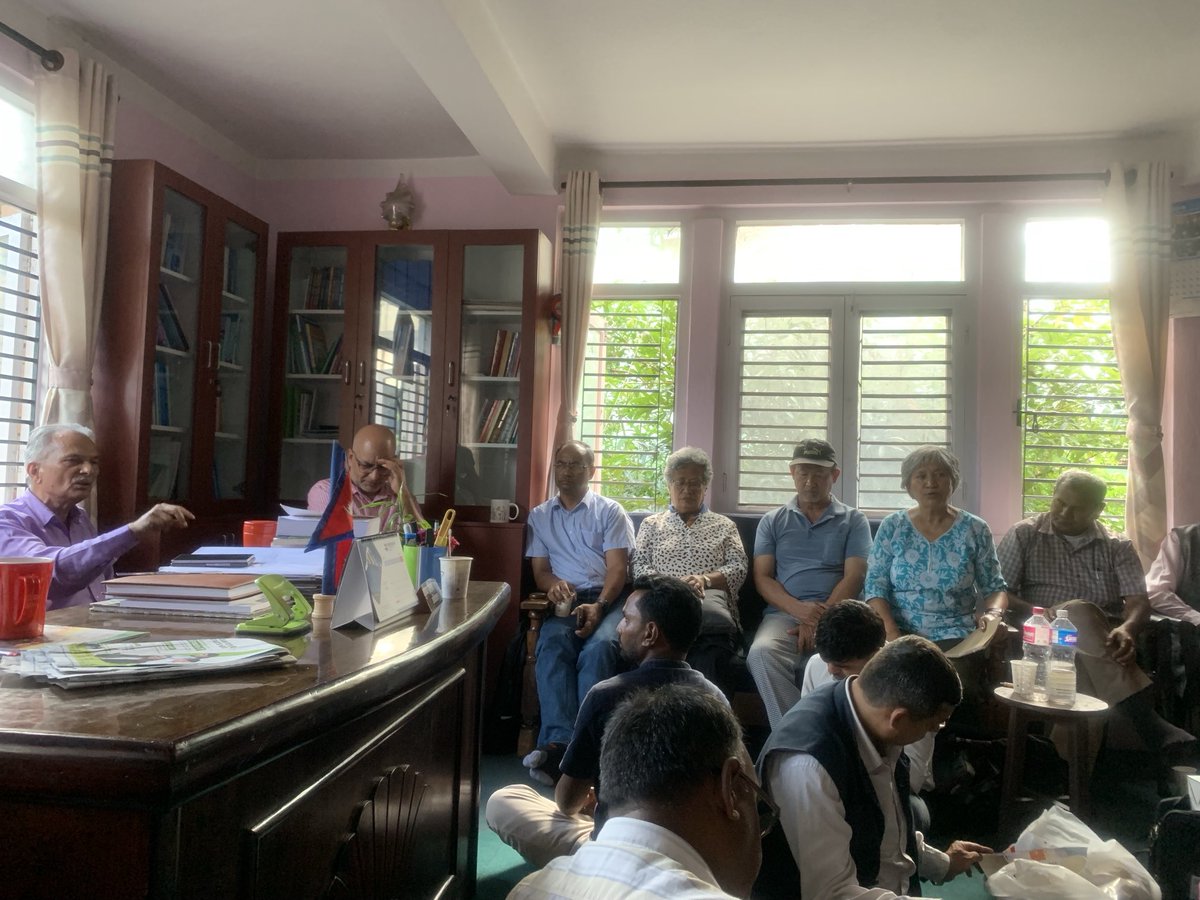 HisilaPost's tweet image. नेपाल समाजवादी पार्टी (नया शक्ति)विज्ञ परिषदको आयोजनामा  बौद्धिक विमर्शमा डा. बाबुराम भट्टराईको सॅास्कृतिक पहिचानवादी बारे रोचक विमर्ष!