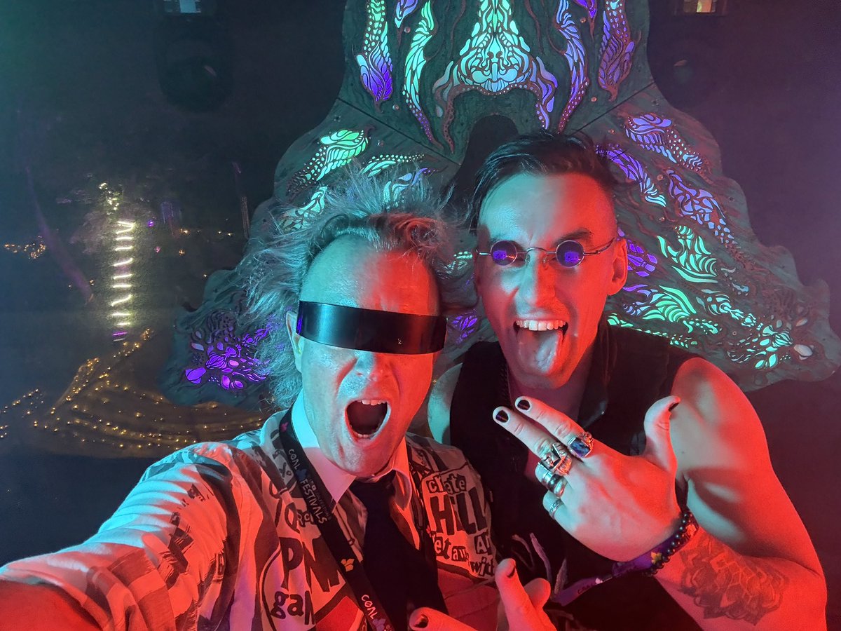 johnbbeta's tweet image. Big one tonight at Coal Festival in Ostrava 🇨🇿 😎❤️