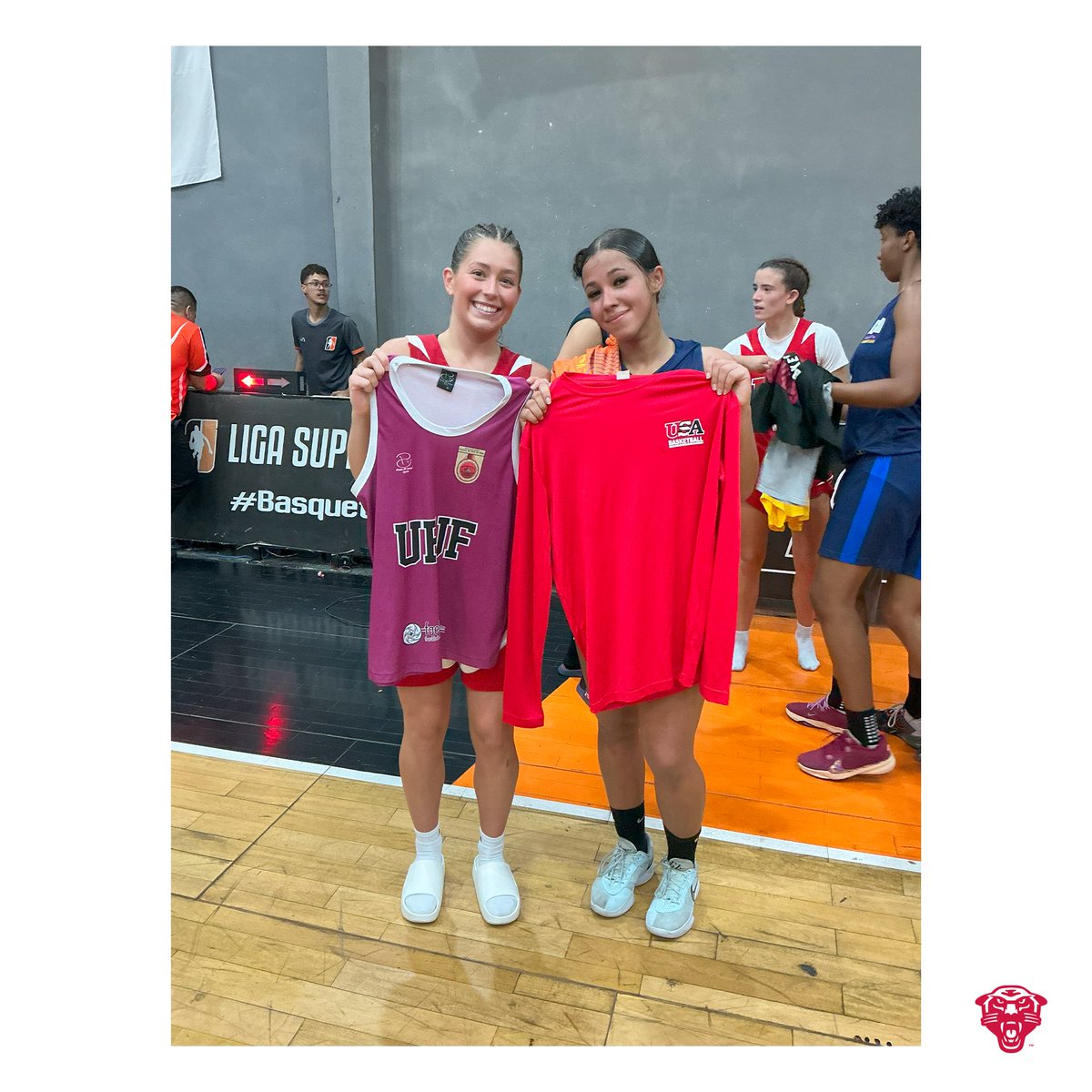 DULadyPanthers's tweet image. 3/4 in Brazil ✅

#OneDrury