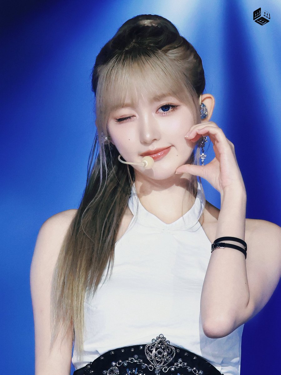 _mmm_0924's tweet image. 20250726 SBS ๐ฉต
#๊ฐ์ #GAEUL #๊น๊ฐ์
#์์ด๋ธ #IVE #ใฌใฆใซ