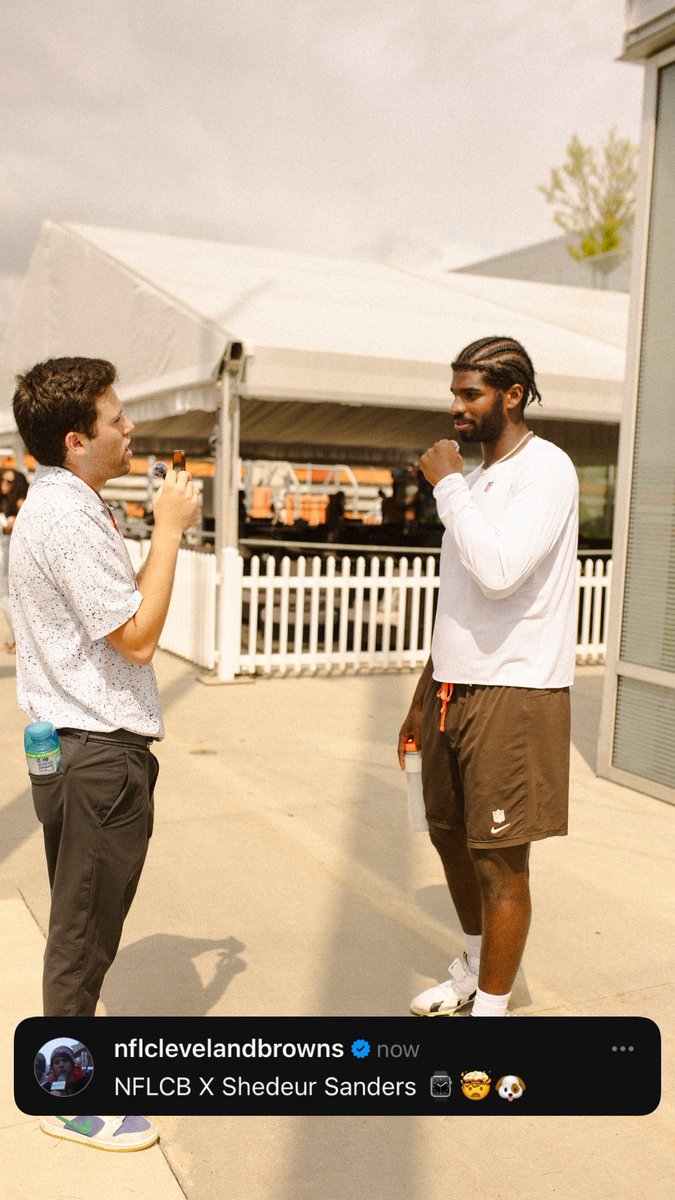 nflmikey_'s tweet image. Couple shots from the Shedeur interview. 👀🐶

#Browns