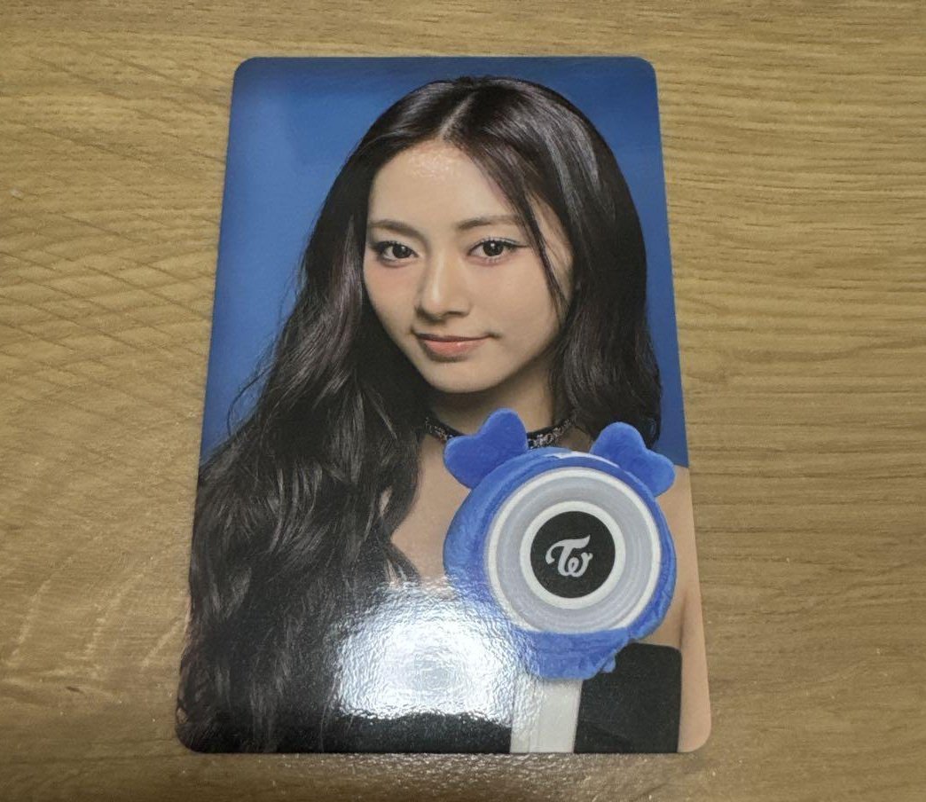 WTS LFB TWICE PH

TWICE TZUYU THIS IS FOR WORLD TOUR PART I VIP UPGRADE PHOTOCARD SET

🏷️ 300 all in + lsf
- UNDER FETA
- DOP: AUG 5
x sensitive and impatient x

comment mine or dm to claim