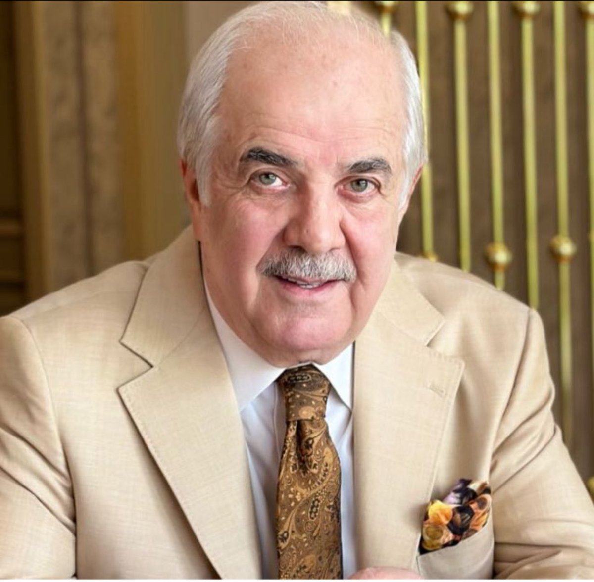 1989 yılında, ikinci dönem belediye başkanlığı adaylığı sürecinde kıymetli babam merhum Ataullah Hamidi, Batman kamuoyuna bir seçim beyannamesi sunmuştu. Elhamdülillah, vadettiği her bir sözü bir bir yerine getirdi. 

Rahmet ve minnetle yâd ediyorum. Rabbim makamını ali eylesin,