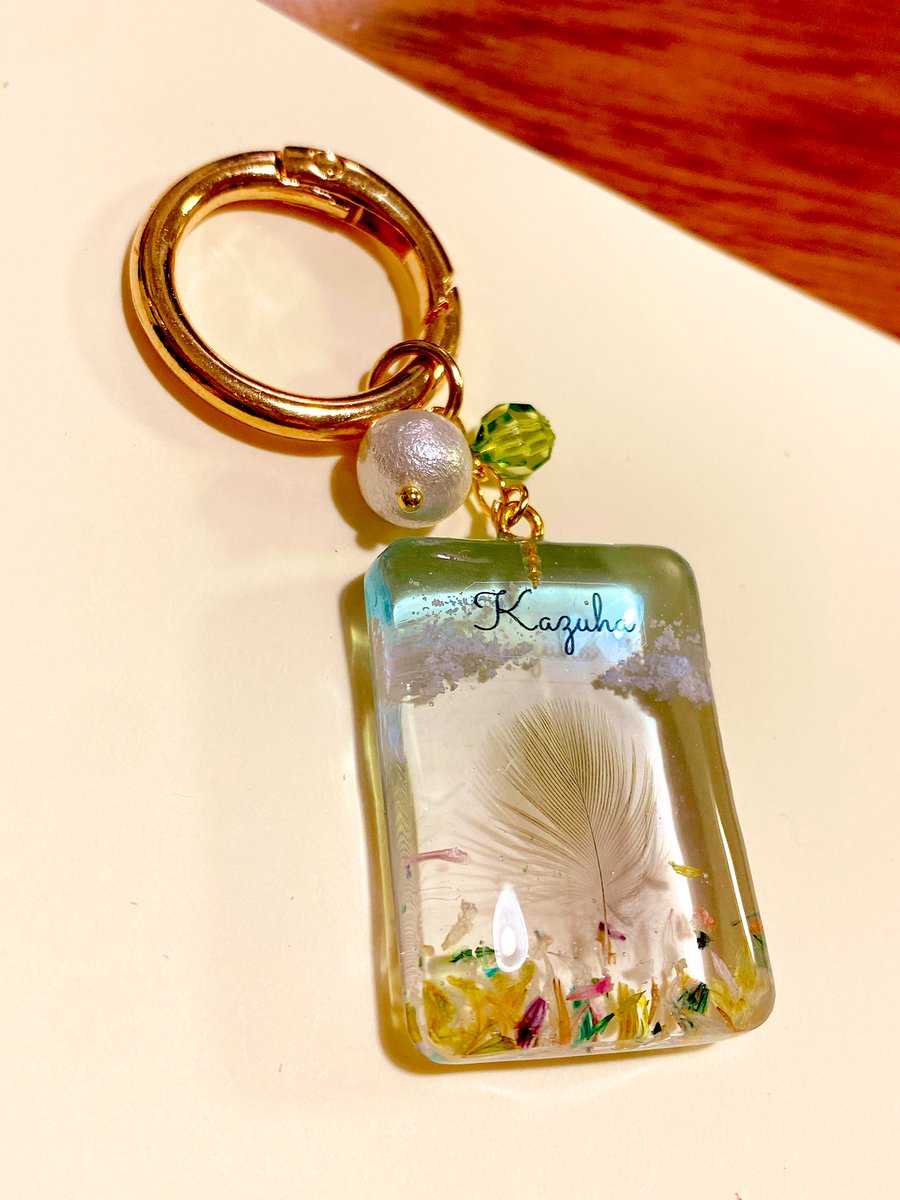treelo_skippy's tweet image. クリアなものは置く場所で見え方が違って楽しい😊

minne.com/items/43495560