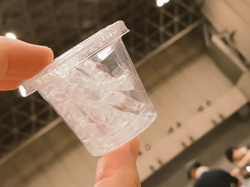 _MIDORO_'s tweet image. 泣泣泣
ドクロトリポカ様のサングラス無くしちゃいました。涙
もし幕張メッセの何処かに落ちてたら届けてください、、涙
でも、、この入れといたケースになかったっぽいから、熊本かもしれないし博多かもしれないし、東京かもしれない、、
日本の何処かでもし見つけたら持っといてください🥹🕶️