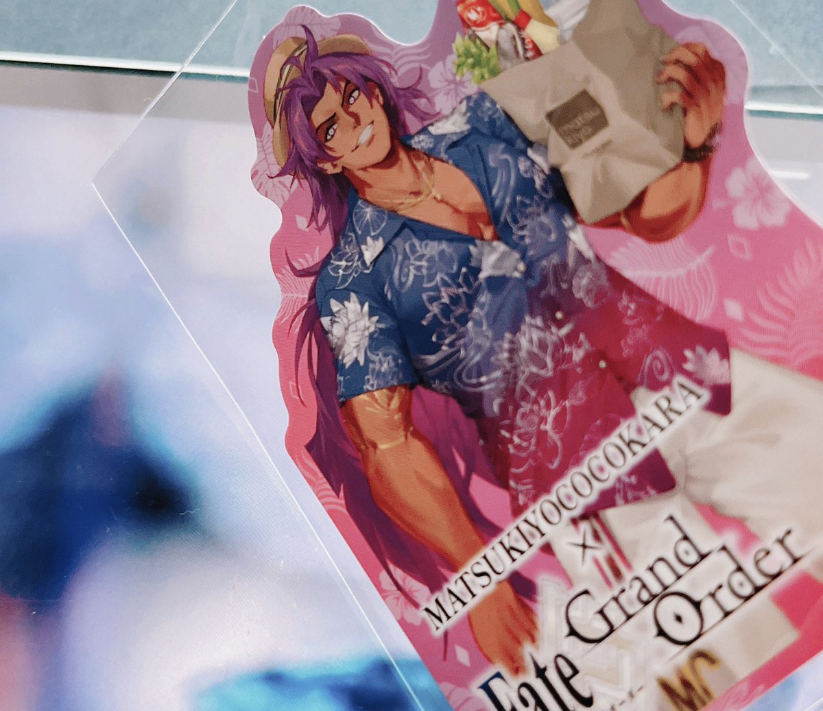 yayamoooo's tweet image. なんか最近メロついてんでしょ…マツキヨであすぴのアクスタ買ったらランダムで貰ったやつあげるね…ってビマニキステッカー渡されたのオモロい
メロついてるって教えといて良かった