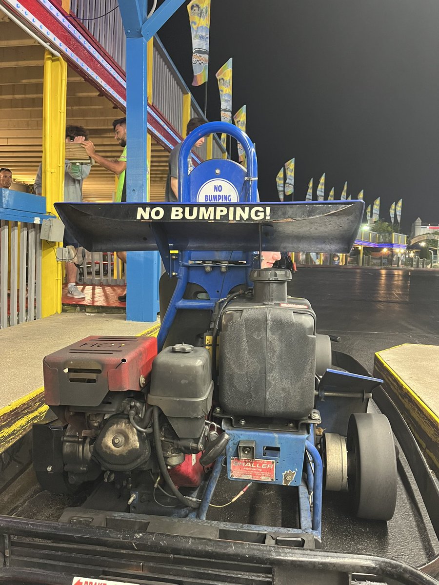 MrsPete23's tweet image. What the heck? Rubbing is racing!