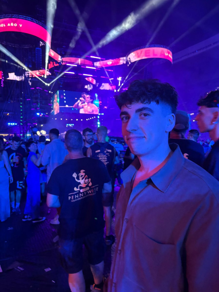 Detonador de abuelas sale a tocar pasto por La Velada 5 🥵