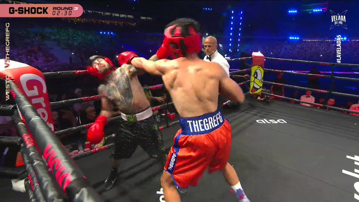 nacional_memes's tweet image. Descripción de como me trata la vida: #LaVeladaDelAñoV