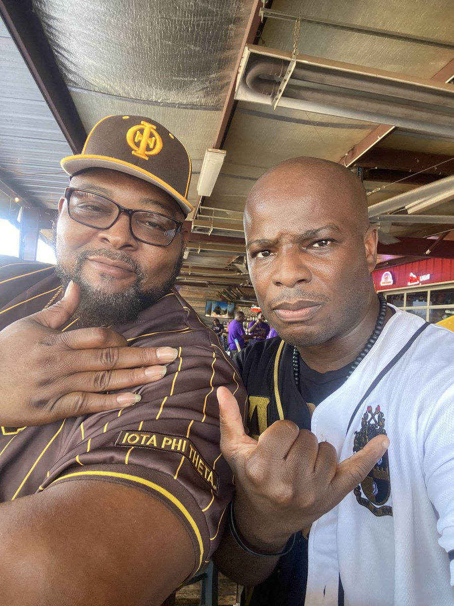CoachJohnASmith's tweet image. Raised scholarship money for disadvantaged school students. Party with a purpose. Thank you JESUS for the ability and heart to help our youth. @NPHCHQ