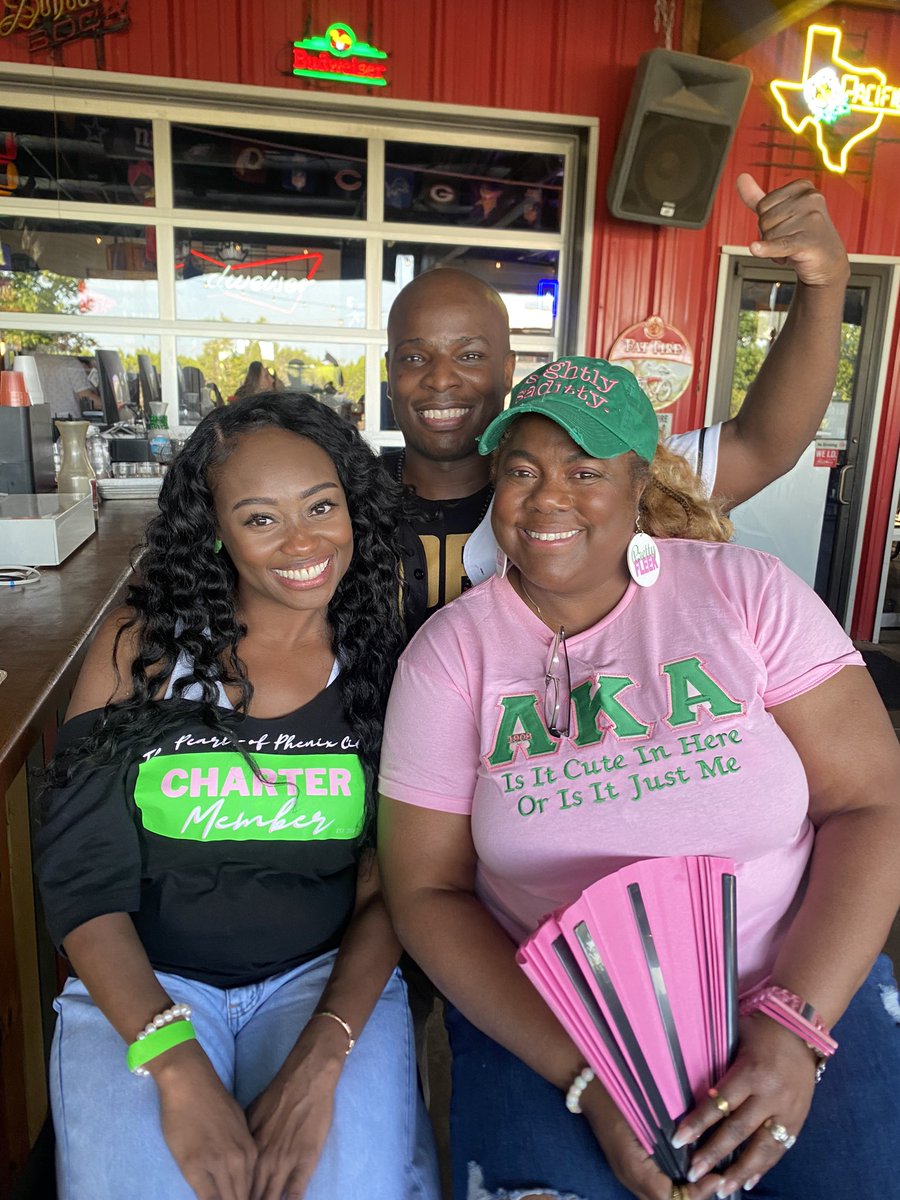 CoachJohnASmith's tweet image. Raised scholarship money for disadvantaged school students. Party with a purpose. Thank you JESUS for the ability and heart to help our youth. @NPHCHQ