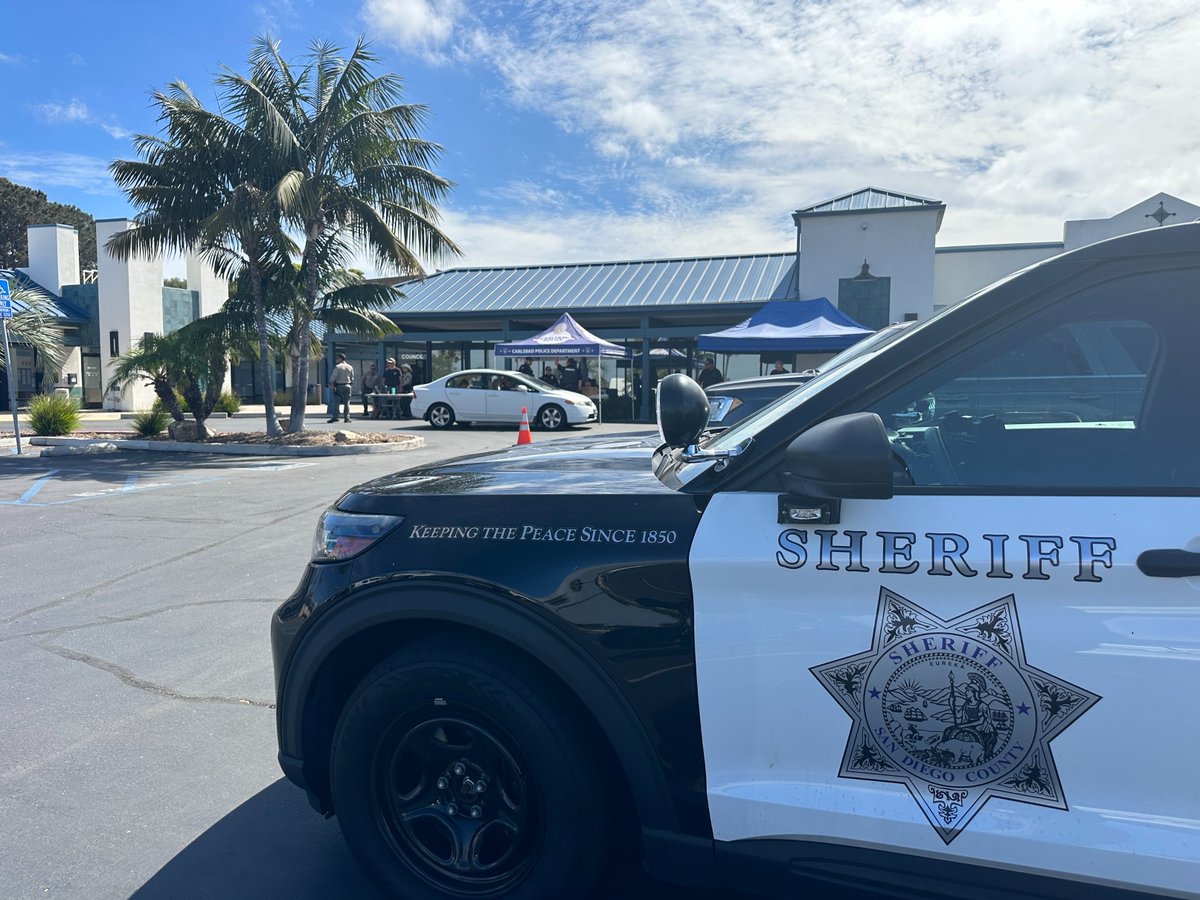 SDSheriff's tweet image. #KeepingYouSafe More than 200 unwanted weapons were collected during this weekend's @SDSheriff Gun Safety Event in @EncinitasGov.
Read our news release: sdsheriff.gov/Home/Component….
We want to thank our partners at @SDDistAtty @CarlsbadPolice @OceansidePD for their support. Most…