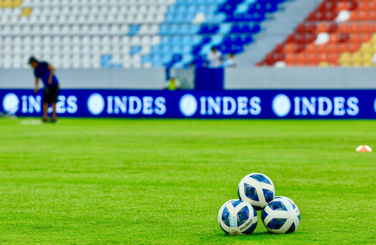 #Fútbol ⚽| El Estadio Nacional Jorge “El Mágico” González está listo para recibir el partido entre Alianza y Firpo, por la fecha 3 del Torneo Apertura 2025 de la Primera División.

#ConstruyendoElCamino