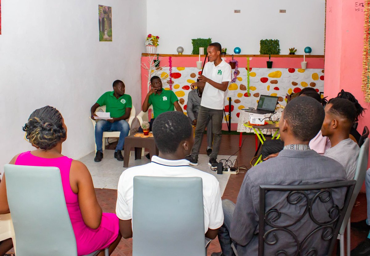 Les Engagés pour le Développement EDE (@edehaiti2021) on Twitter photo Le Mouvman Jenès EDE (<a href="/Jenes_ede/">Mouvman Jenès EDE</a>) est en tournée de proximité dans la commune de Camp-Perrin, à la rencontre des jeunes.
Objectif : renforcer son ancrage territorial et sociologique en tant que structure de jeunesse du parti Les Engagés pour le Développement (EDE). Le Mouvman Jenès EDE (<a href="/Jenes_ede/">Mouvman Jenès EDE</a>) est en tournée de proximité dans la commune de Camp-Perrin, à la rencontre des jeunes.
Objectif : renforcer son ancrage territorial et sociologique en tant que structure de jeunesse du parti Les Engagés pour le Développement (EDE).