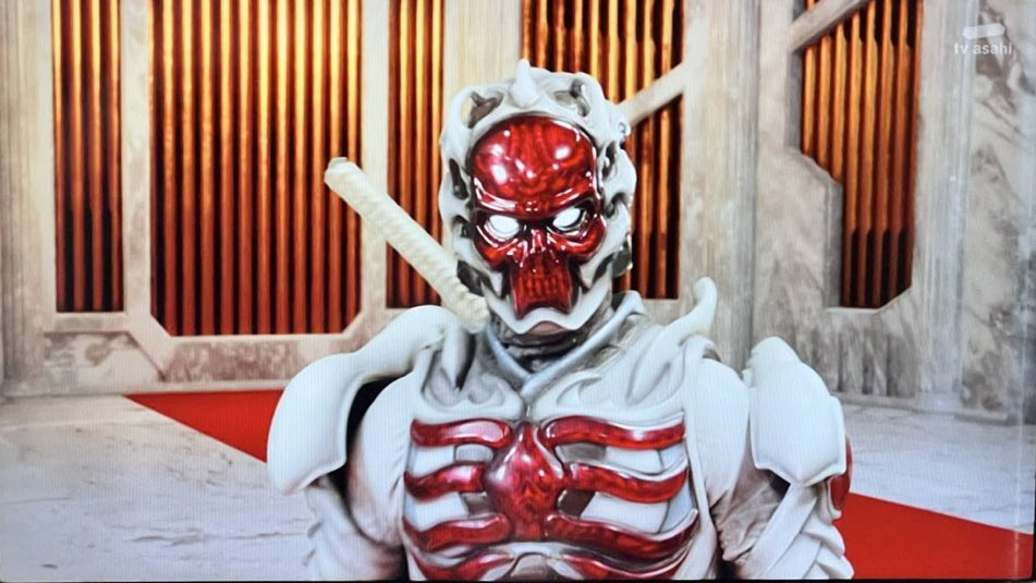 d5_k10's tweet image. ！！？
腑破十臓！！
#ゴジュウジャー
#nitiasa