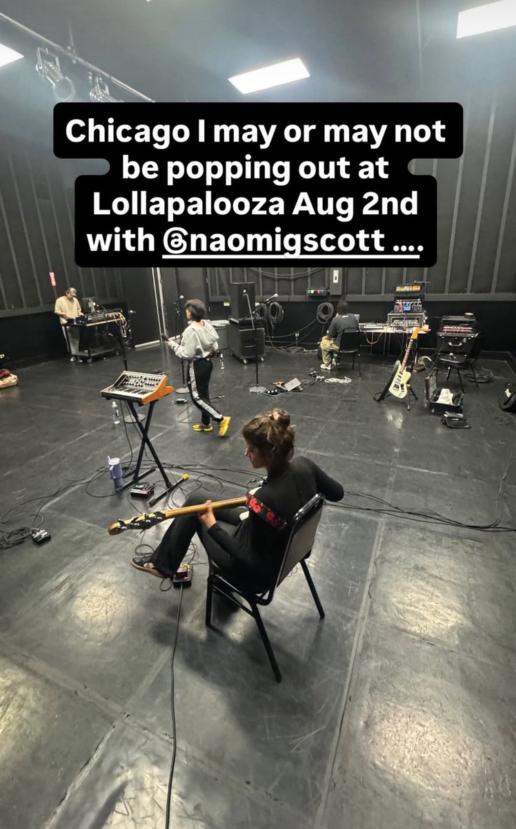 NaomiScottHive's tweet image. Johnny Yukon posted Naomi on his IG story.
"Chicago I may or may not be popping out at Lollapalooza Aug 2nd with @naomigscott ....
instagram.com/stories/johnny…