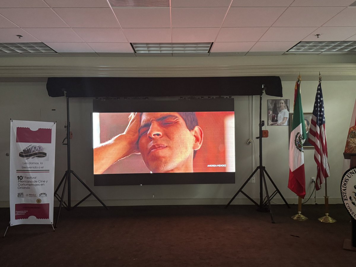 ConsulMexOrl's tweet image. Hoy en el Consulado de México en Orlando🇲🇽 se llevó acabó la presentacion del programa de nuestro 10° Festival Mexicano de Cine y Cortometrajes en Orlando, en donde se proyectaron los cortometrajes de la categoría Thrillers:
1. Cuando nadie te ve 🎬
2.Billar Durango🎬…