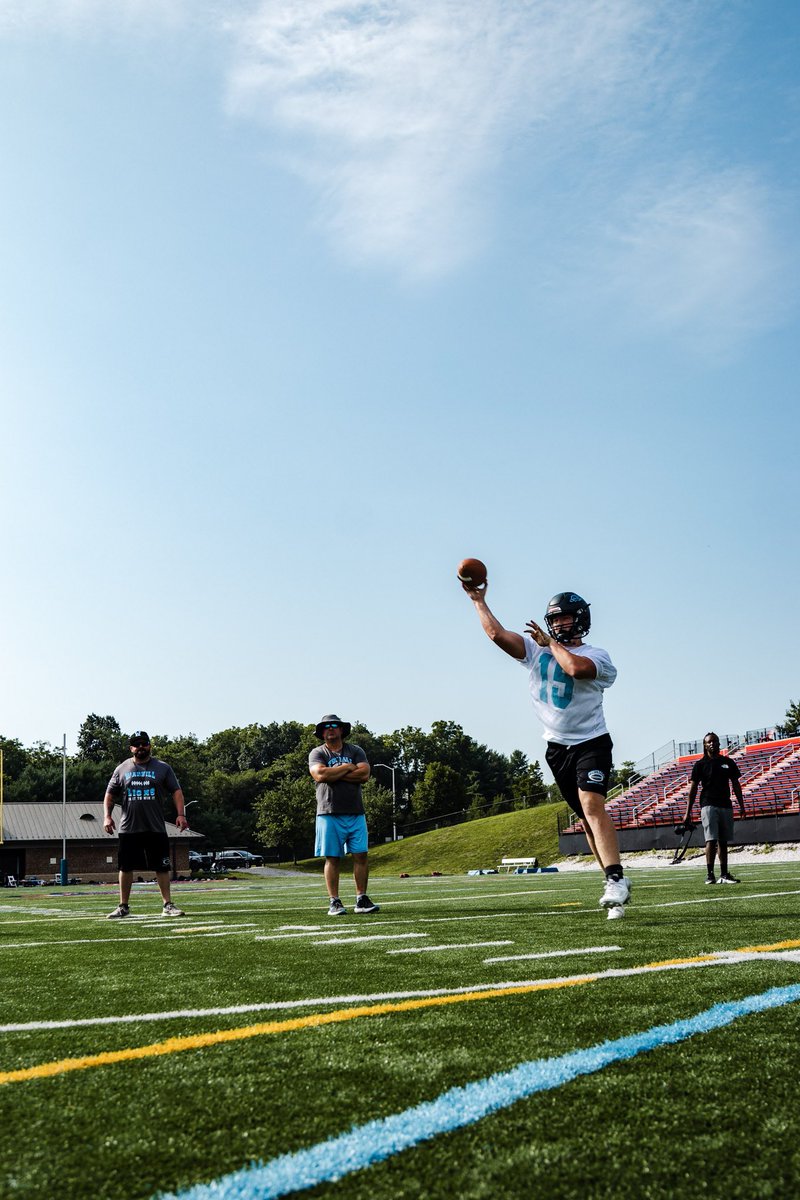 757_Carson's tweet image. Almost that time! #warhill @undefeatedqbt 
@coachj_rhodes @LionscoachPrice