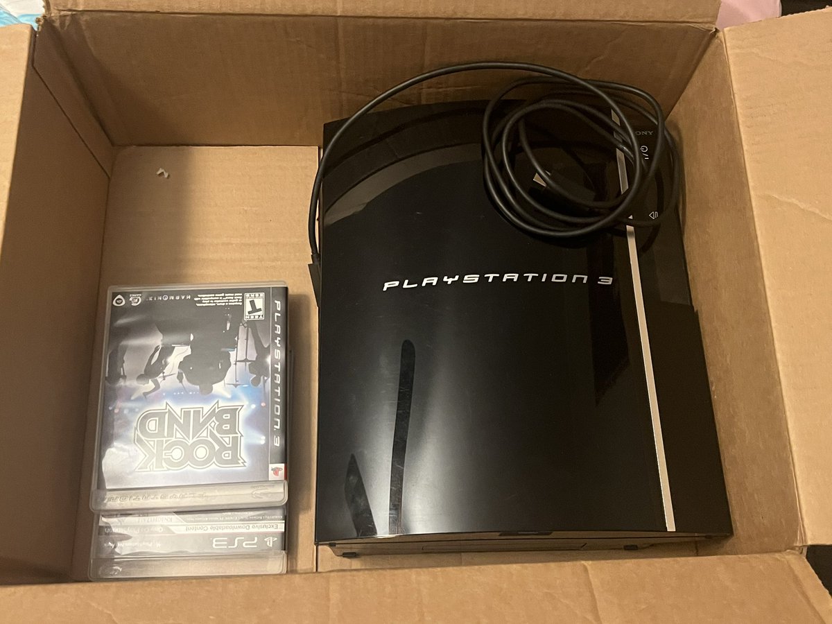 clzver1's tweet image. PS3 SECURED!!!! Just ordered project diva f + f2nd!!!! I am very excited.๐๐๐๐๐๐๐