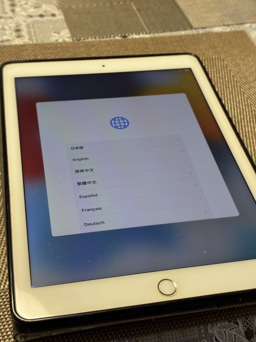 nobzoZ's tweet photo. 古いiPad Air2
アクティベーションを外して初期化したところ

どう使うか、はたまた処分するか…
悩んでるところ

#iPadAir2 https://t.co/cAxPJciBAW