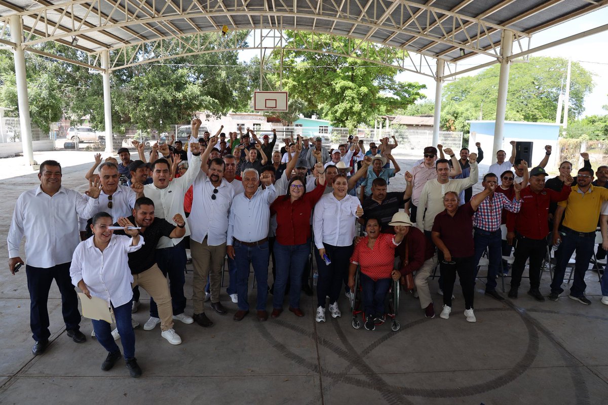 imeldacastromx's tweet image. Hoy estuvimos en el ejido Guadalupe Victoria, ‘El Atorón’, y después en la Casa Ejidal de #Eldorado.
Me dio mucho gusto saludarles y rendirles cuentas a través de nuestras #AsambleasInformativas sobre el trabajo legislativo que realizamos en el primer año de ejercicio de la…