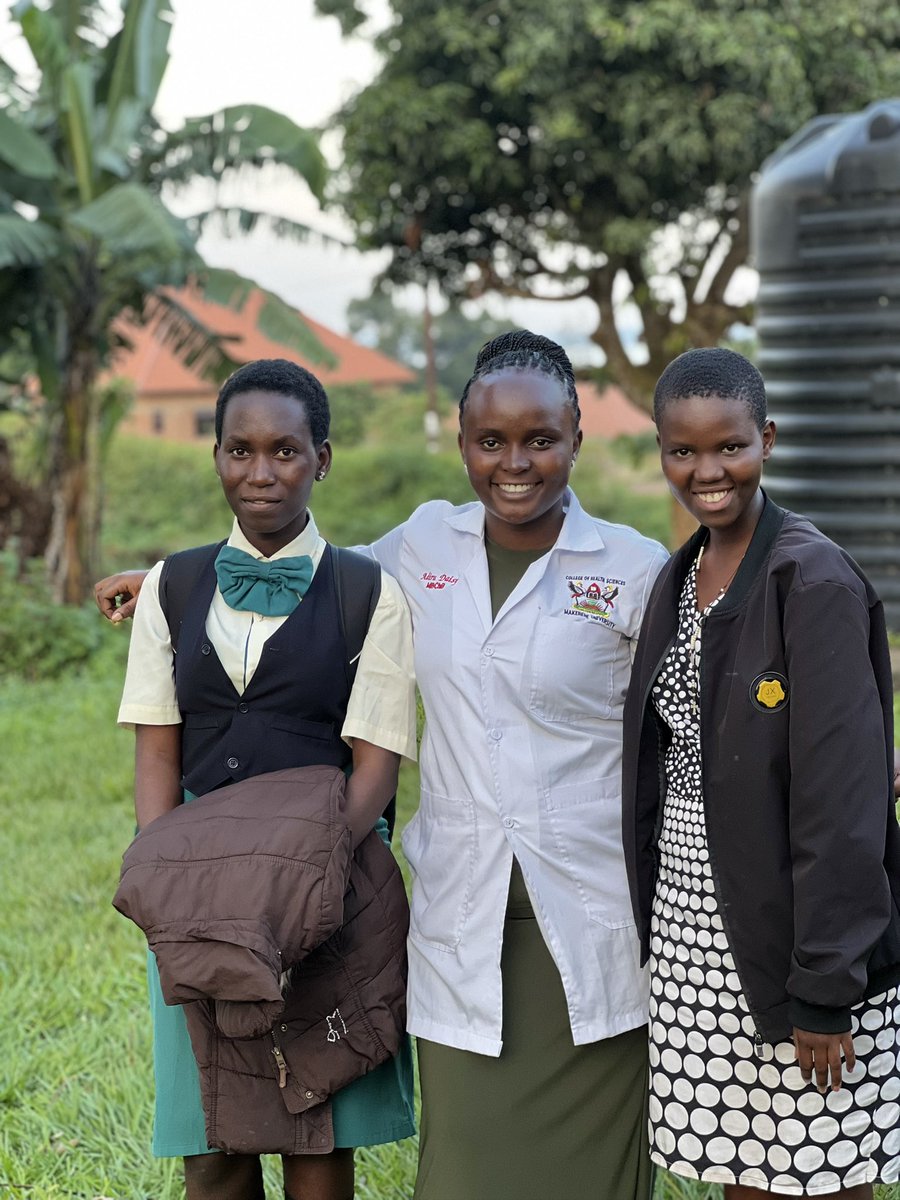 DaisyAdiru's tweet image. I’m so grateful to have been chosen at UDA to join a team that visited a nearby school in Kalangala district with the purpose of motivating young minds.We shared stories of resilience,hope,and determination,letting them know that no dream is too big and no goal is out of reach.