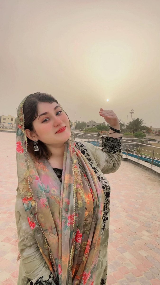 Kanwal__khan151's tweet image. Happy Sunday or Grinding day 

Good Morning