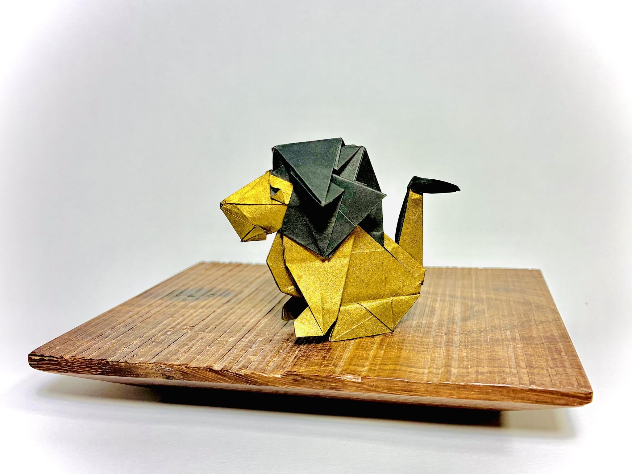 折り紙作品：八咫烏(黒、金)2点セット 折り紙 鳥の置物 黒と黄色